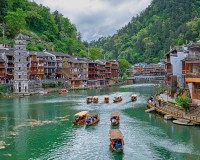 Tour Trung Quốc 5 ngày: Phượng Hoàng Cổ Trấn - Trương Gia Giới