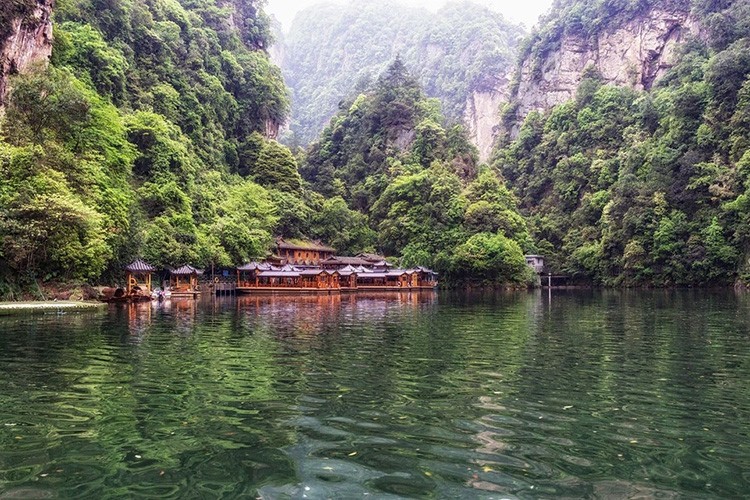 Tour Trung Quốc 6 ngày: Phượng Hoàng Cổ Trấn - Trương Gia Giới 