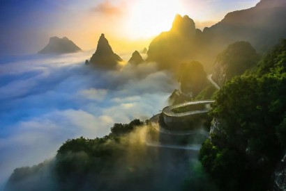 Tour Trung Quốc 6 ngày: Phượng Hoàng Cổ Trấn - Trương Gia Giới Tour Trung Quốc 6 ngày: Phượng Hoàng Cổ Trấn - Trương Gia Giới