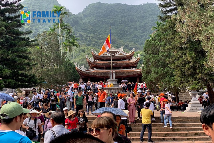 Tour Tham Quan Chùa Hương - Động Hương Tích 1 Ngày