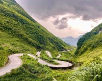 Tour Hà Giang 2 Ngày | Cột Cờ Lũng Cú - Sông Nho Quế