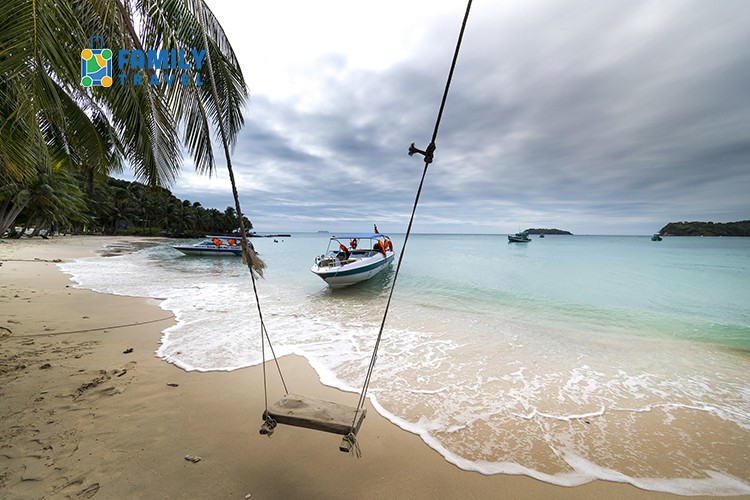 Tour Hà Nội - Phú Quốc 3 Ngày 2 Đêm - Lặn Ngắm San Hô & Vinwonders Bay