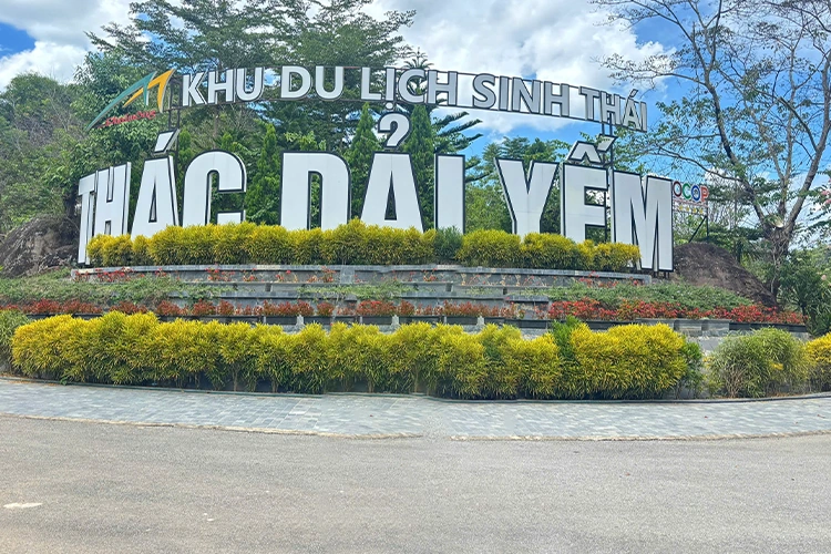 Tour Tây Bắc 4 Ngày 3 Đêm – Sapa – Lai Châu – Điện Biên – Mộc Châu – Mai Châu